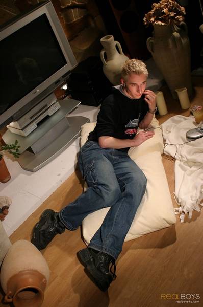 Aaron at RealBoys4U