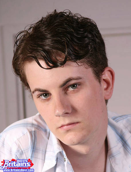 Ashley Owen for BritainsBoys.com